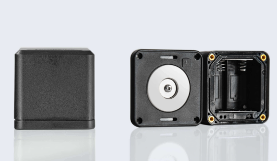 What is the difference between GPS and Bluetooth beacon tracking